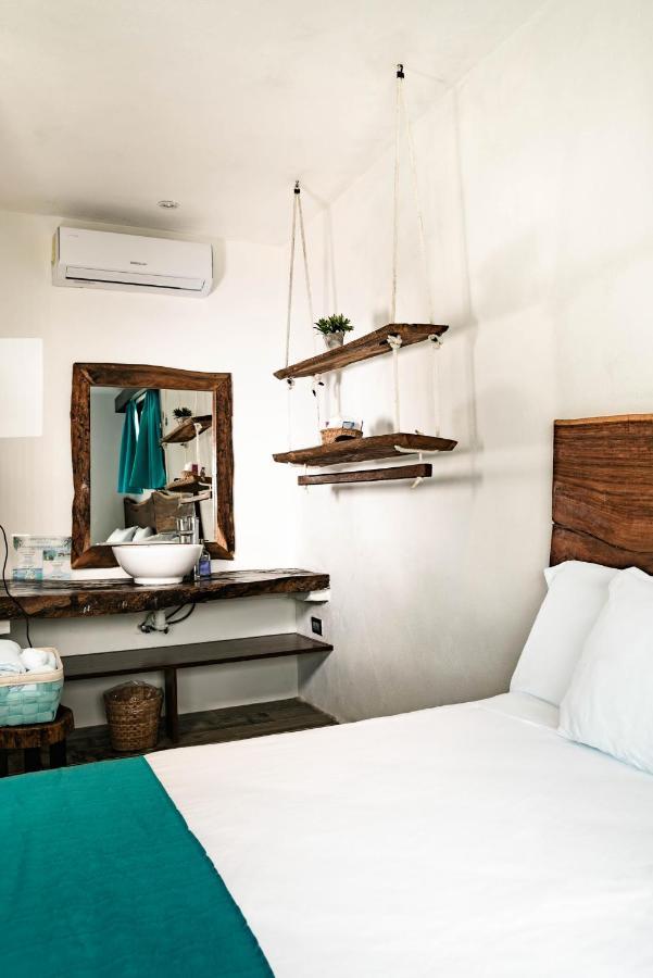 Hotel Y Beach Club Casa Mia Xulha -Bacalar Xul-Ha Екстериор снимка