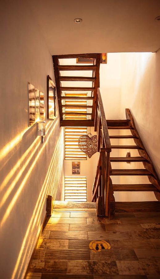 Hotel Y Beach Club Casa Mia Xulha -Bacalar Xul-Ha Екстериор снимка