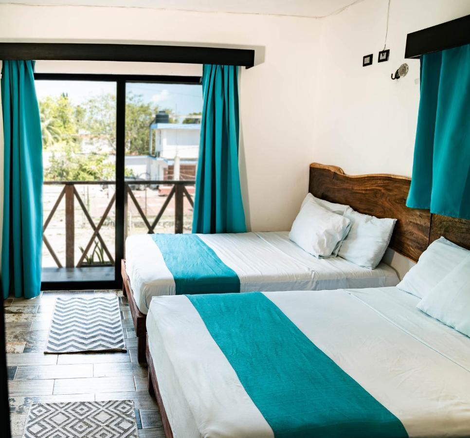 Hotel Y Beach Club Casa Mia Xulha -Bacalar Xul-Ha Екстериор снимка