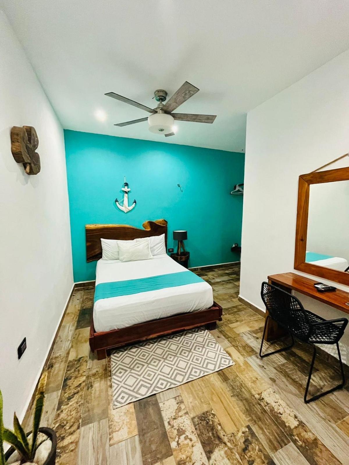 Hotel Y Beach Club Casa Mia Xulha -Bacalar Xul-Ha Екстериор снимка